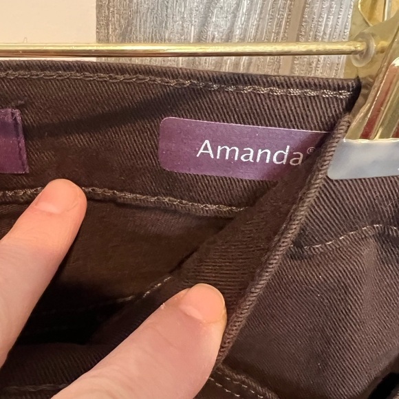 WJ2. Gloria Vanderbilt Amanda Brown āJeansā 14P ⢠Rise 11 ⢠Inseam 26 - Picture 6 of 9